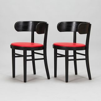 Werner West - Hugging chairs